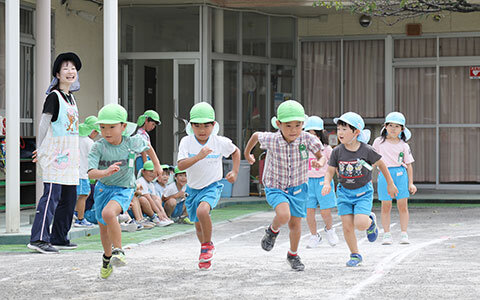 夏季保育の様子