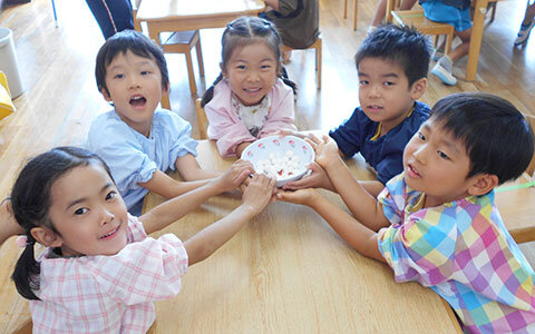 お月見団子作りの様子