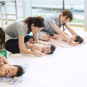 ベビーヨガ&ママヨガ体験の様子